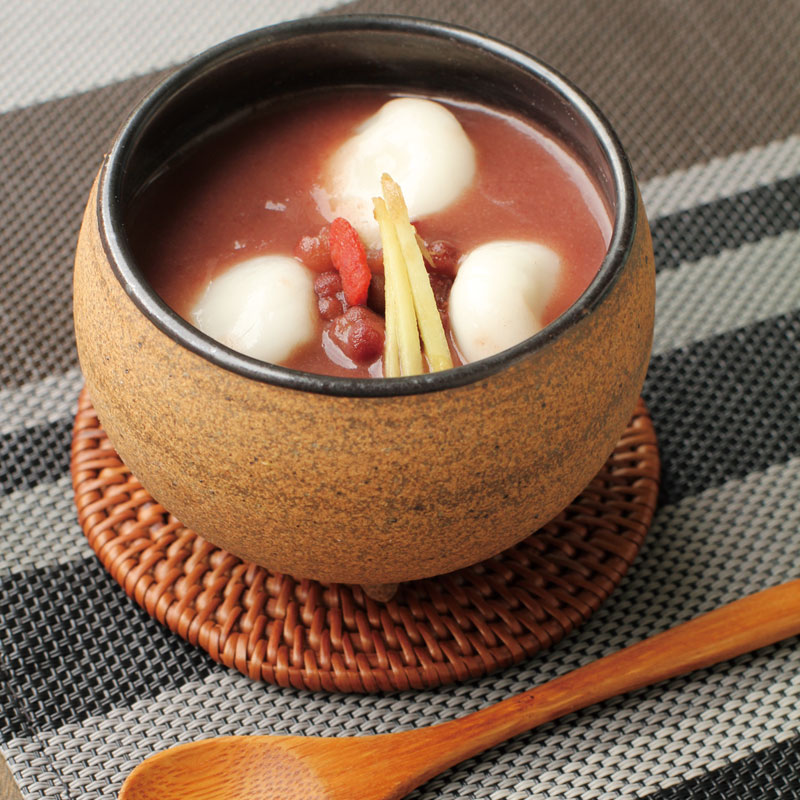 簡単茹であずきのホットおしるこ〜白玉添え〜