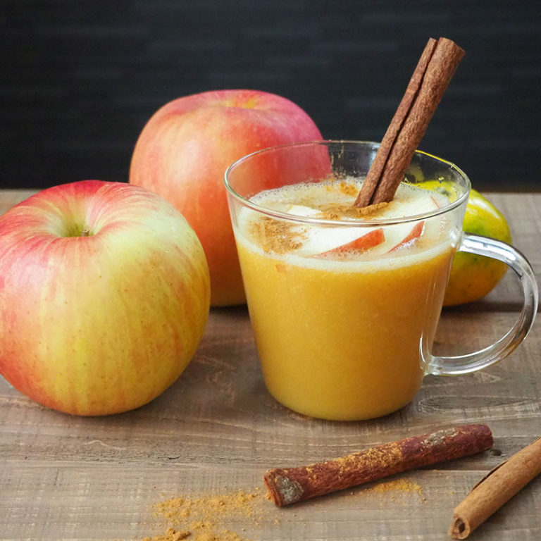 ホットアップルシナモンスムージー バイタミックス（Vitamix）