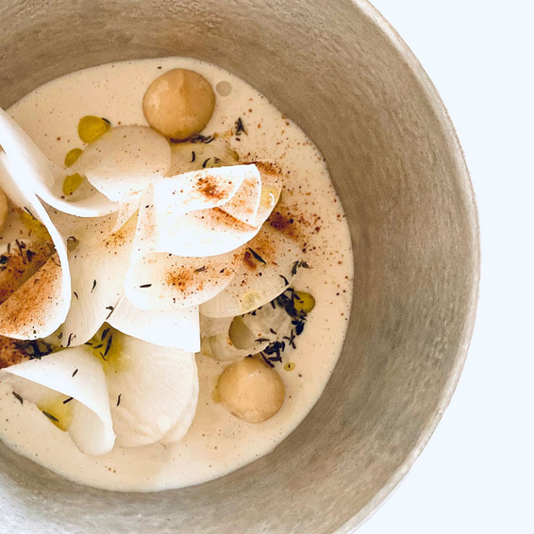 マカダミアソースRAWパスタ バイタミックス（Vitamix）