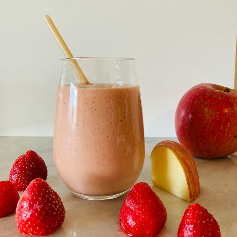 いちごとりんごの甘酒スムージー バイタミックス（Vitamix）