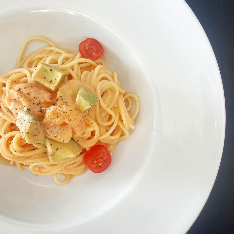 エビトマトクリームパスタ バイタミックス（Vitamix）