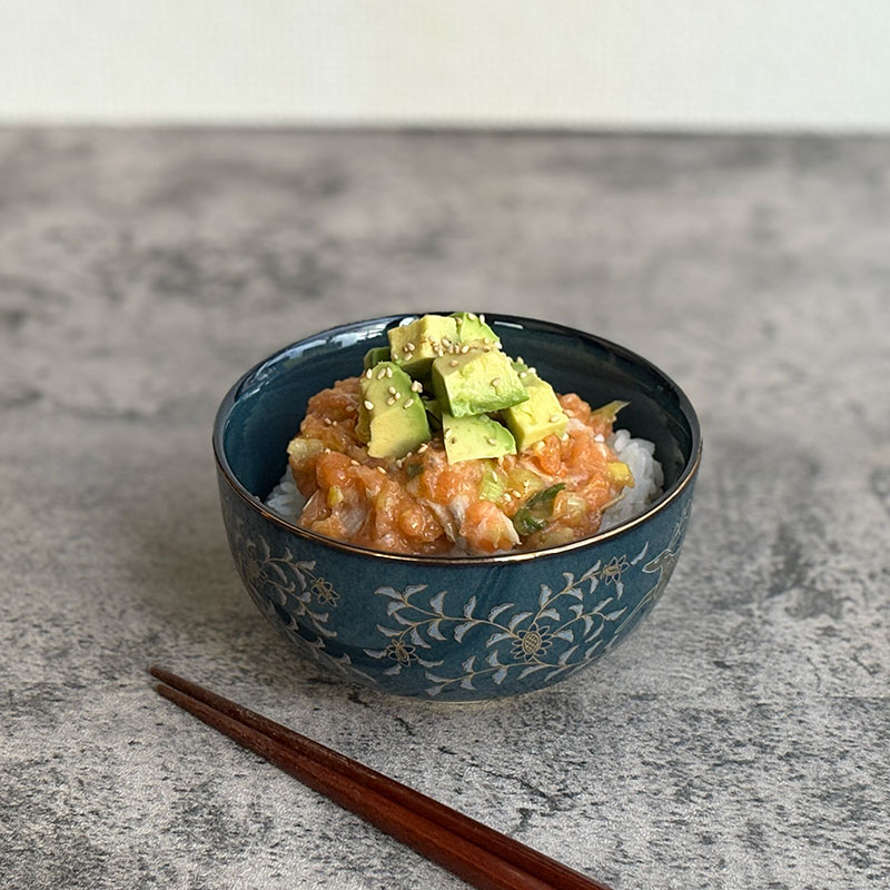 サーモンのたたき丼